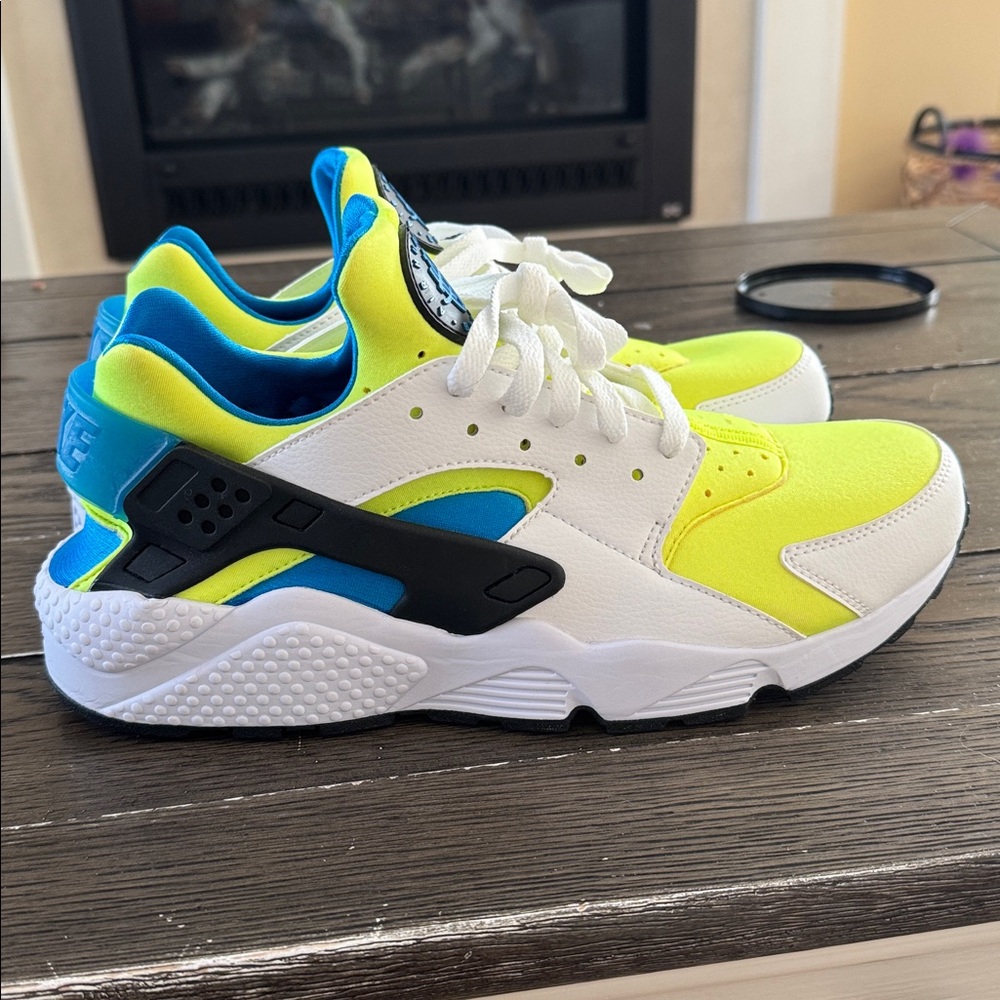 Nike Air Huarache Bright Yellow and White Sneakers